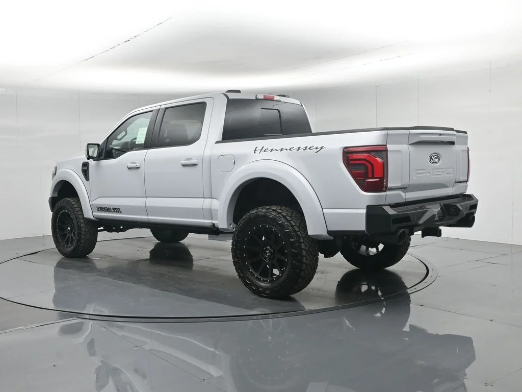 New 2025 White Ford Lariat image 6