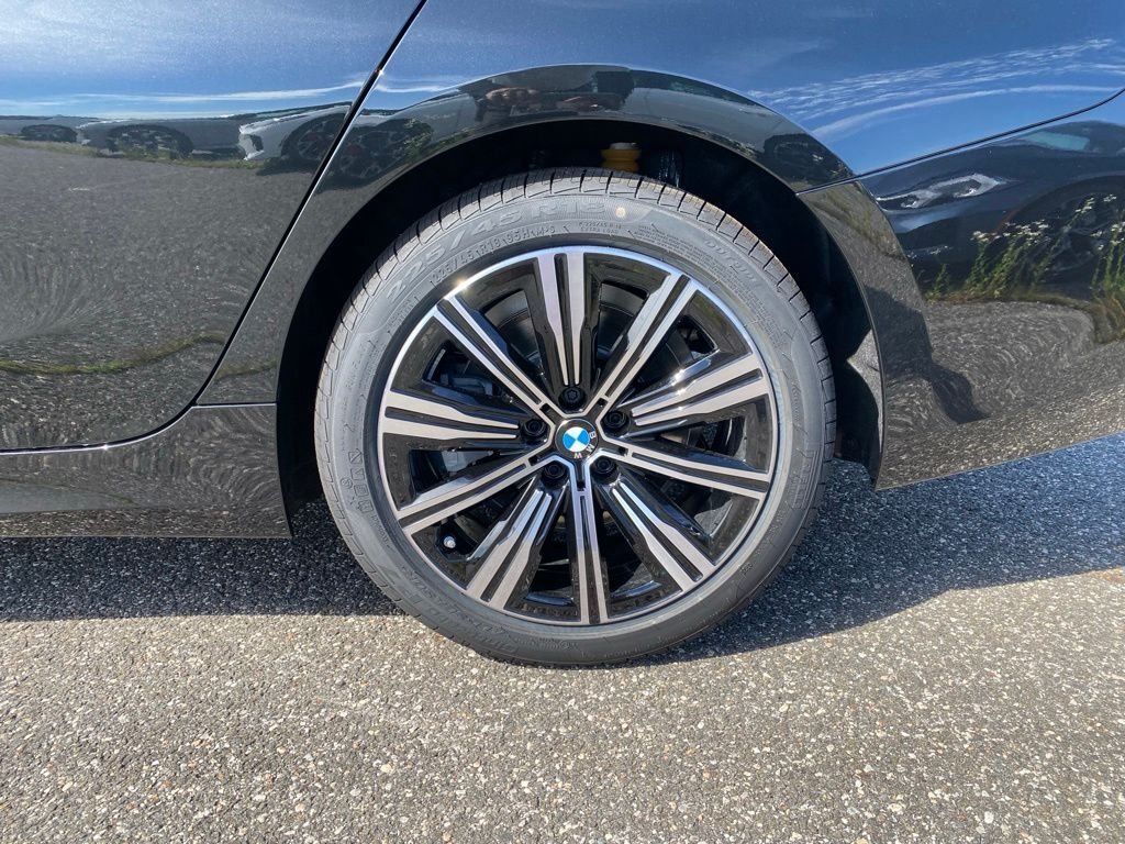 New 2026 Black Sapphire Metallic BMW 330i xDrive image 5