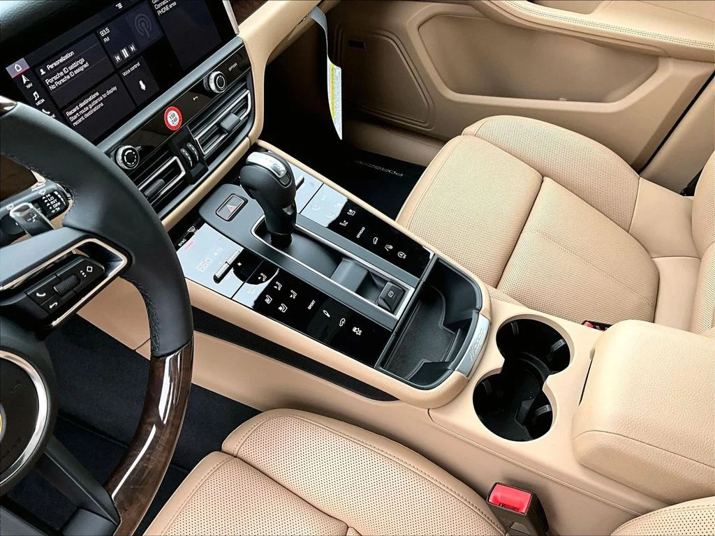 2026 Porsche Macan Base - Photo 17