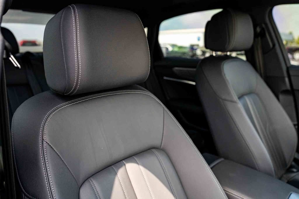 Used 2024  Audi 55 Premium Plus image 28