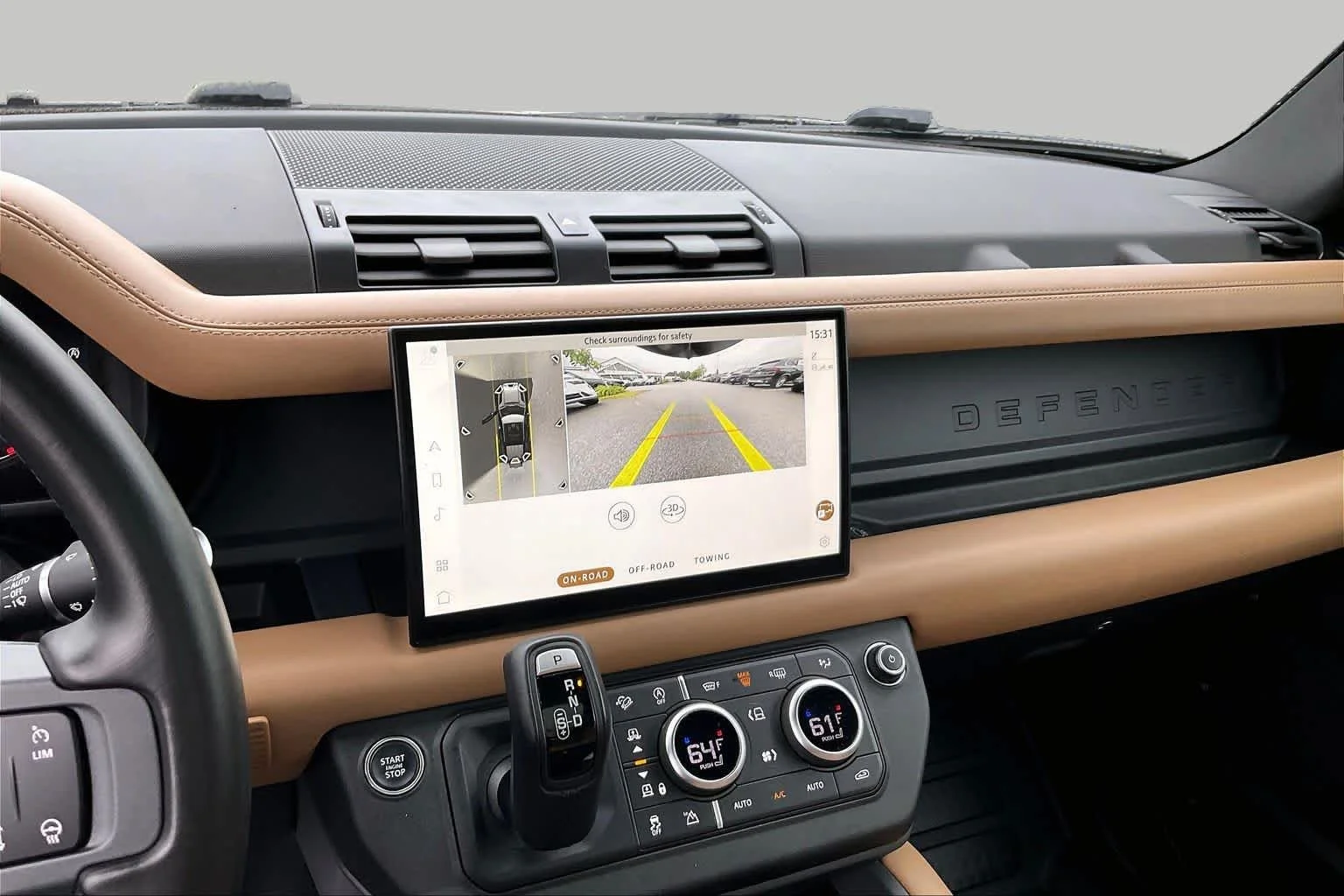 Used 2025  Land Rover X-Dynamic SE image 27