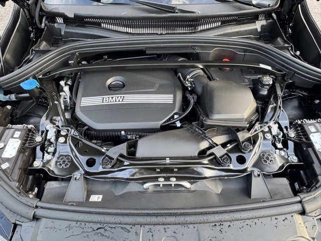 New 2026 Black Sapphire Metallic BMW xDrive28i image 31