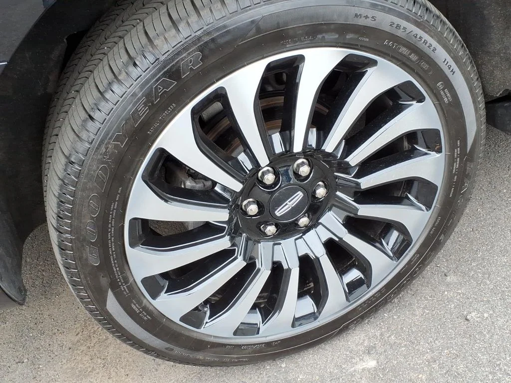 Used 2023 Black Lincoln Black Label image 5