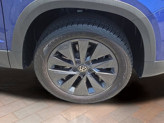 Used 2024 Blue Metallic Volkswagen 1.5T S image 18