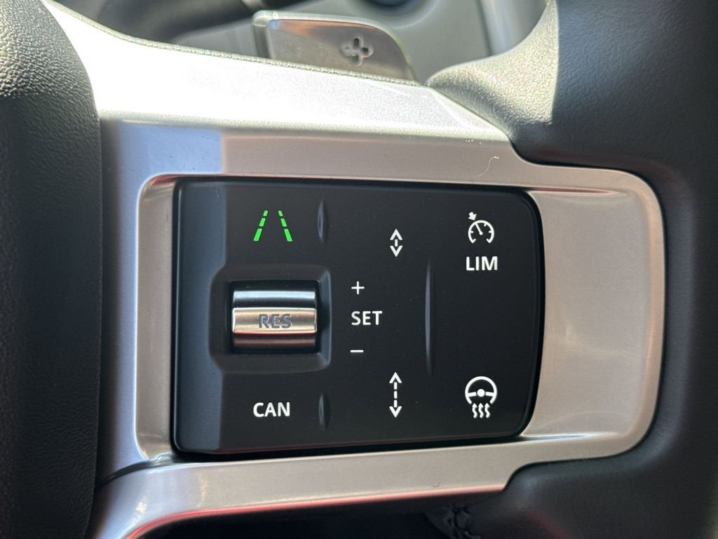 Used 2025 White Land Rover S image 26