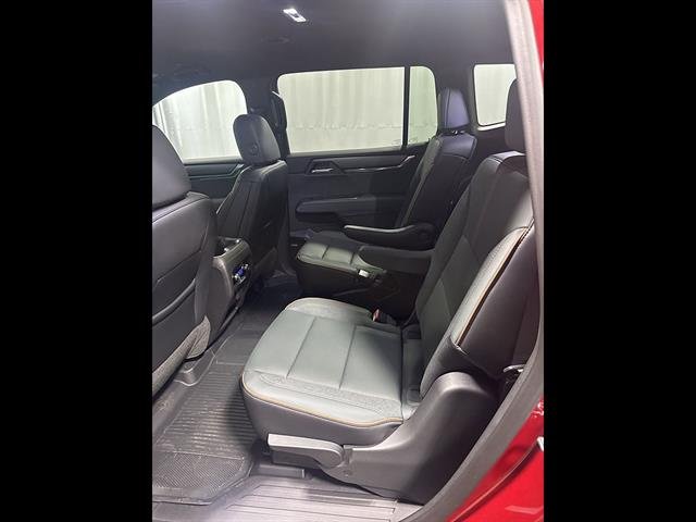 2025 GMC Acadia AT4 - Photo 14