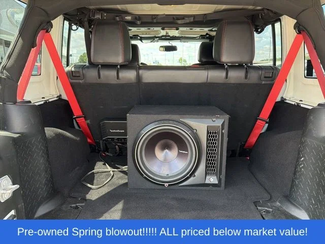 Used 2018 White Jeep Unlimited Rubicon image 32