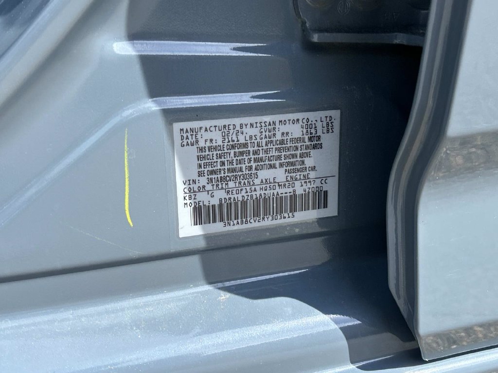 Used 2024 Gray Nissan SV image 10