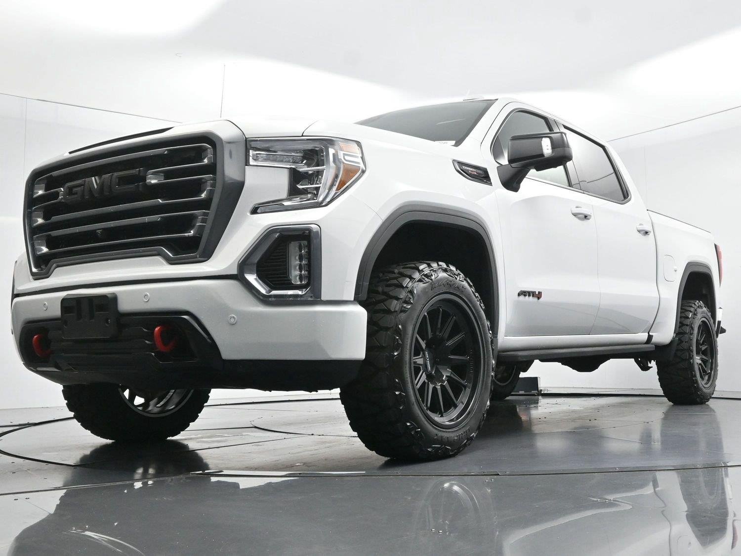 Used 2021 Summit White GMC AT4 image 47