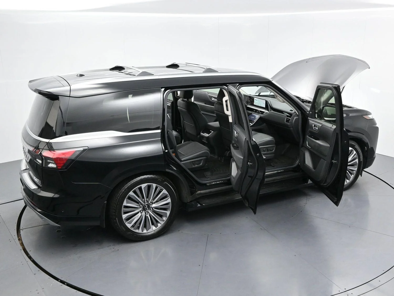 Used 2025 Black Obsidian INFINITI LUXE image 40