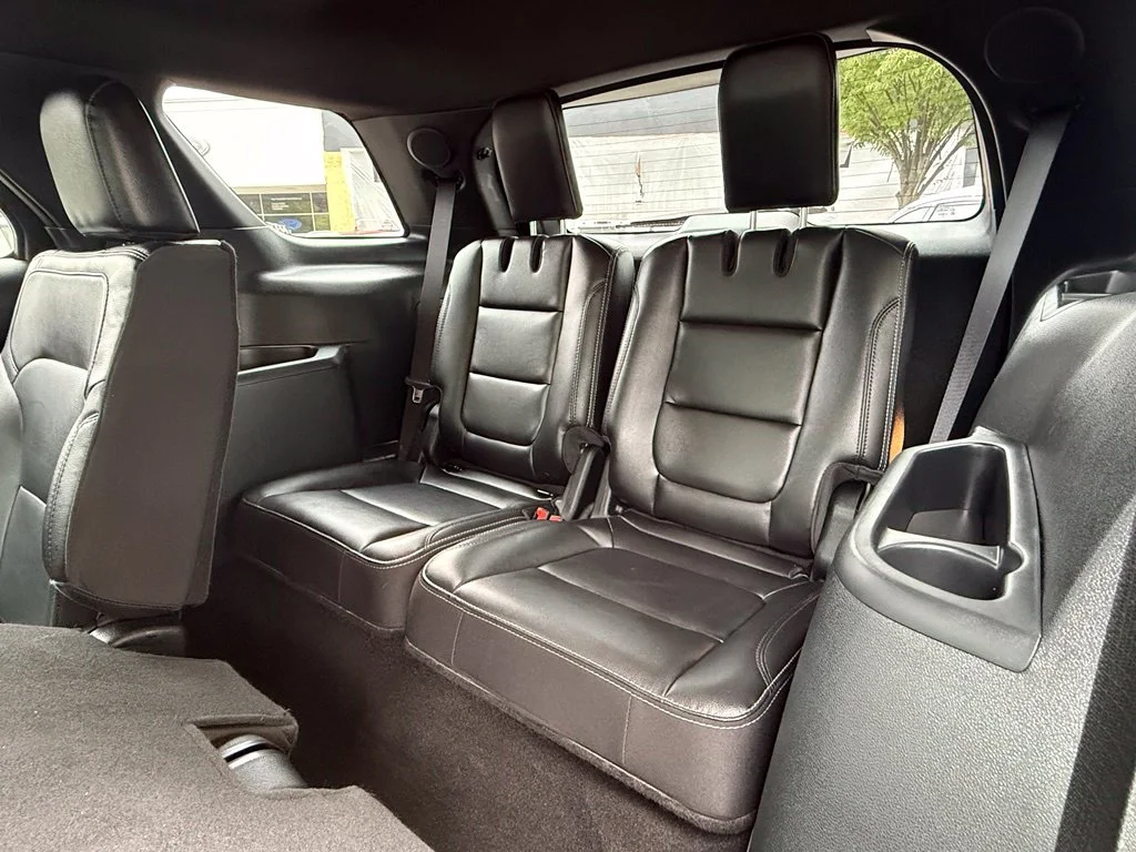 Used 2019 Agate Black Metallic Ford Limited image 26
