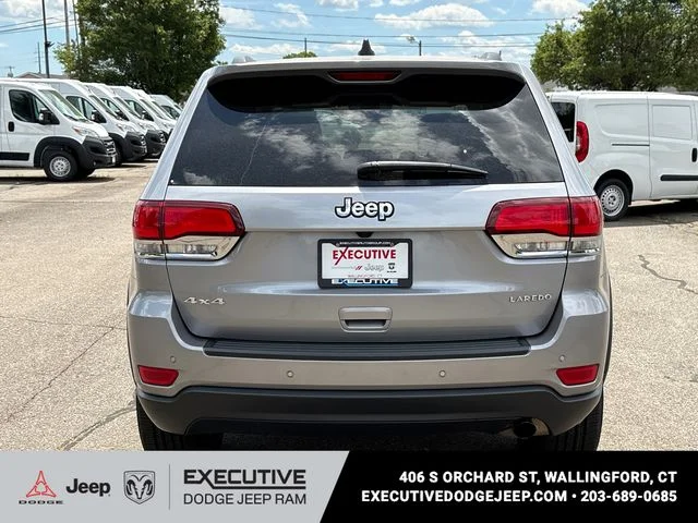 Used 2021 Silver Jeep Laredo E image 3