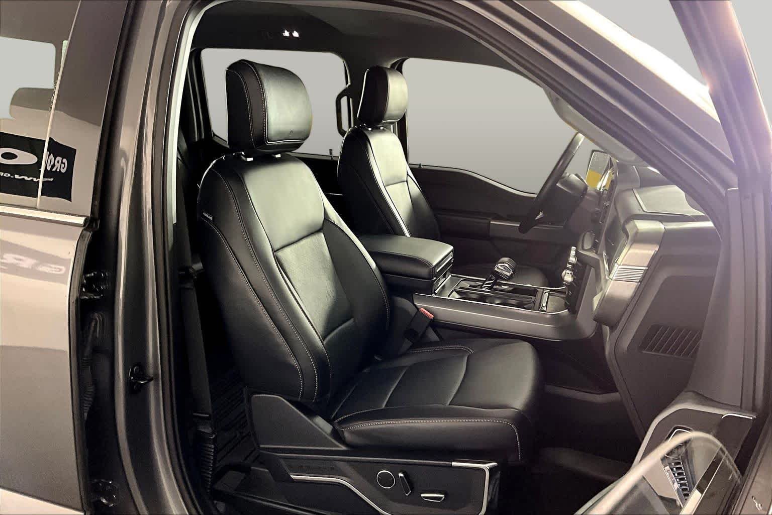 Certified Used 2022 Carbonized Gray Ford LARIAT image 9