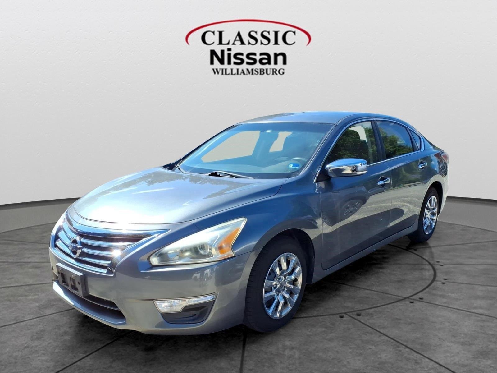 Used 2014 Gun Metallic Nissan 2.5 S image 1