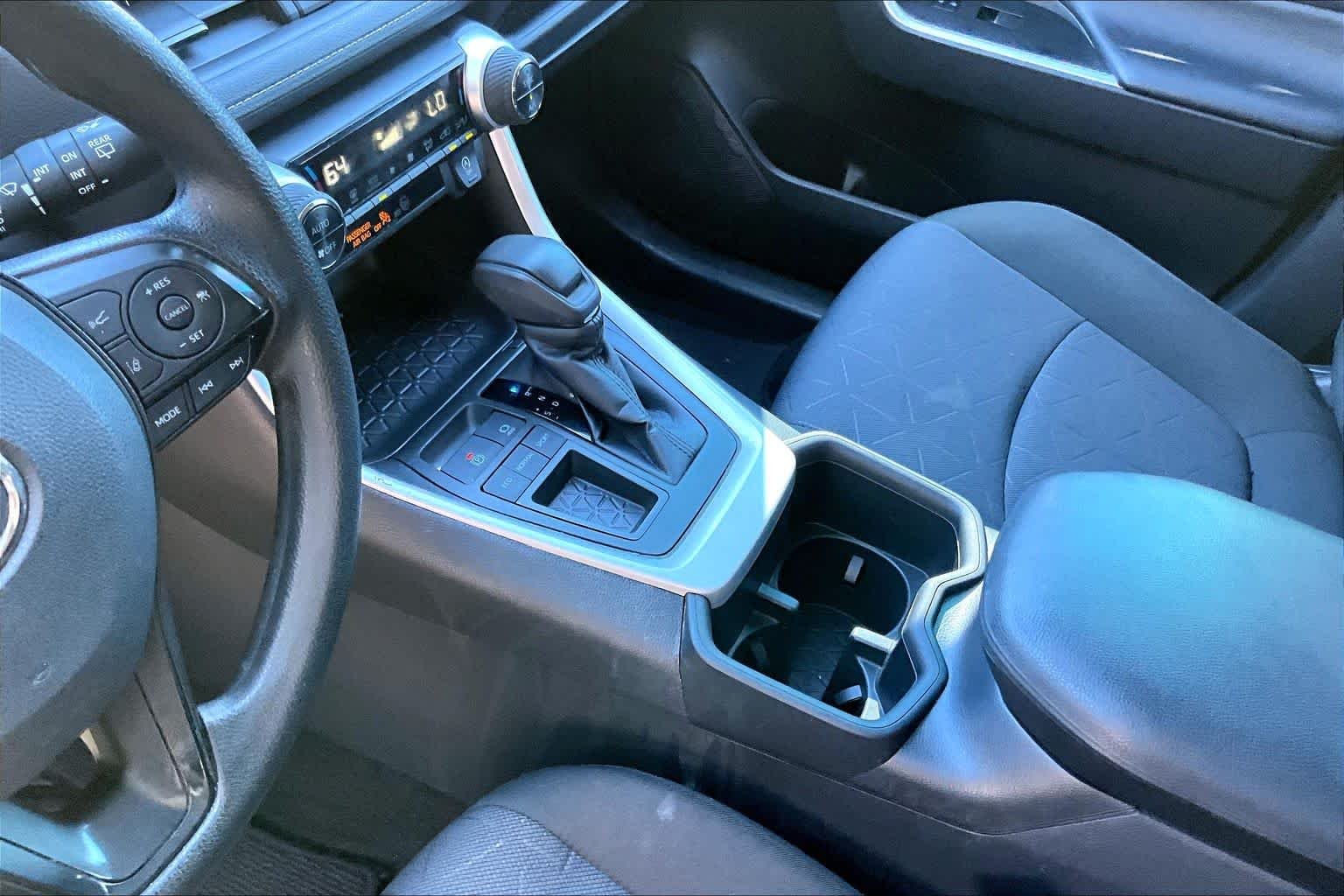 Used 2022 Midnight Black Metallic Toyota XLE image 17