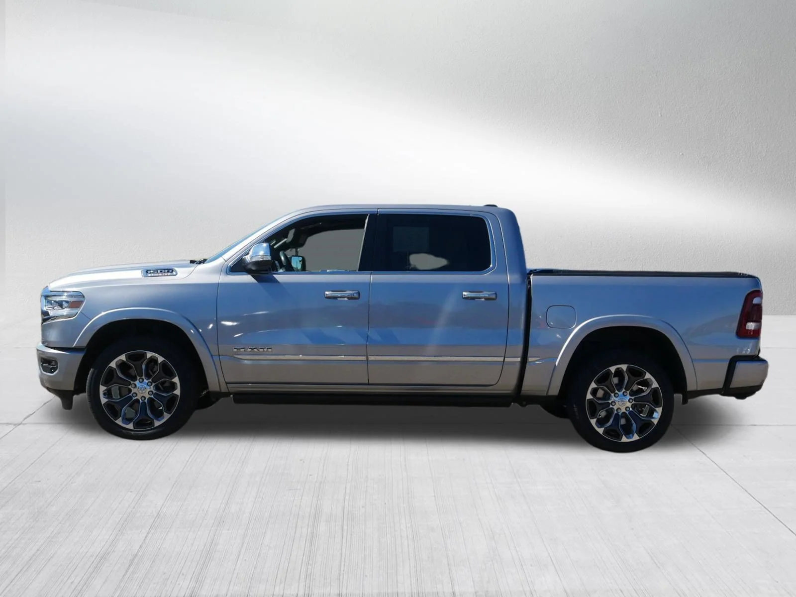 Used 2020 Billet Silver Metallic Clearcoat Ram Limited image 4