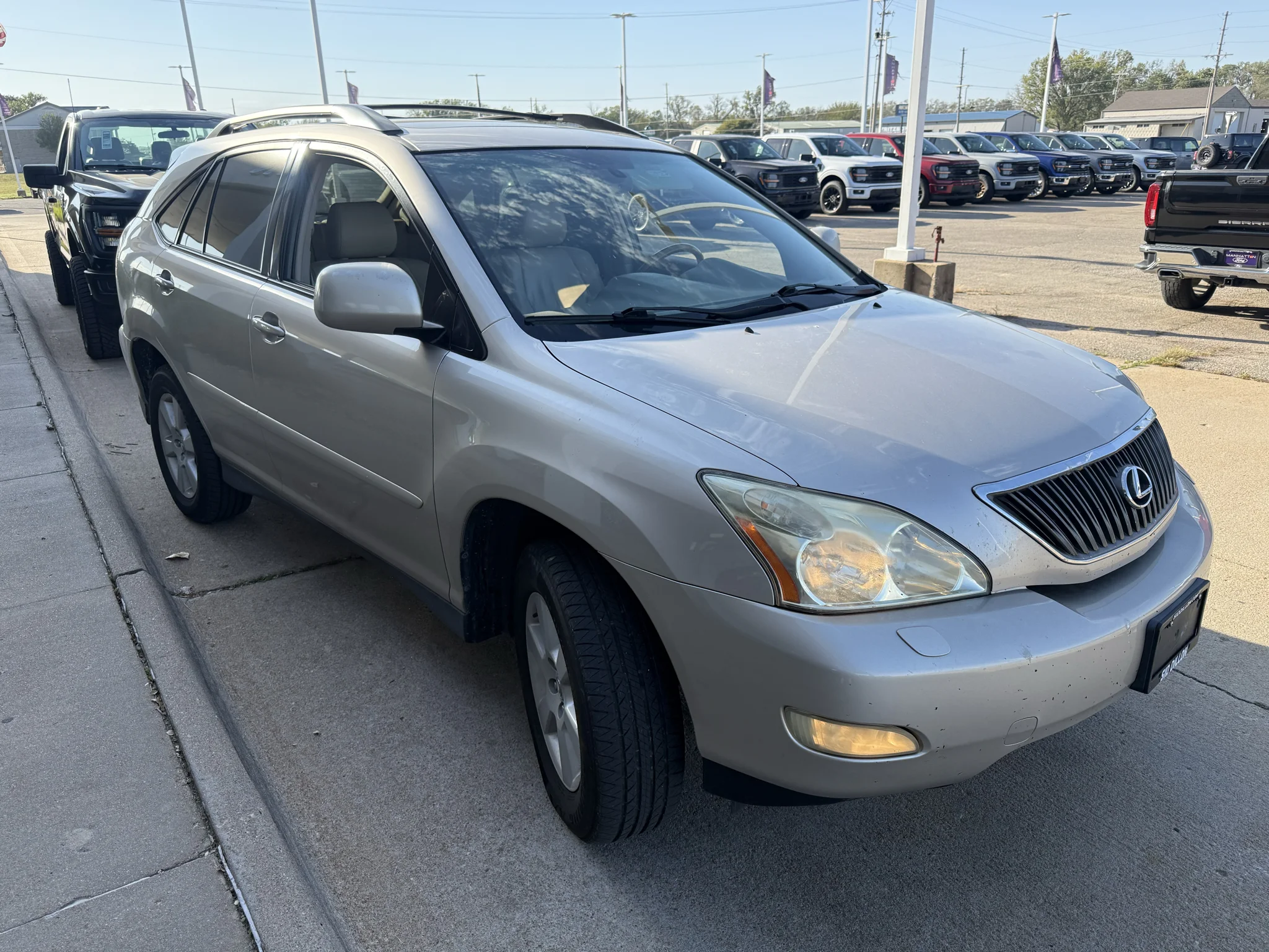 Used 2007  Lexus Base image 4
