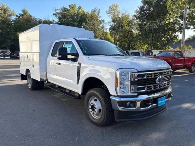 New 2026 White Ford XL image 1