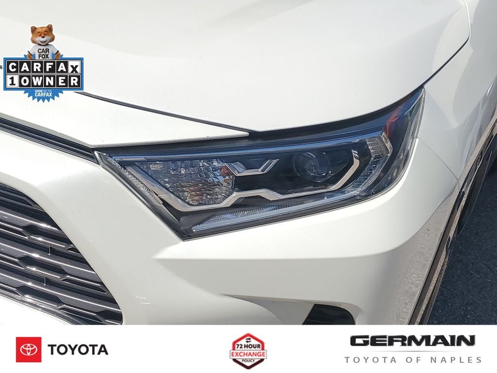 Used 2021 White Toyota XSE image 16