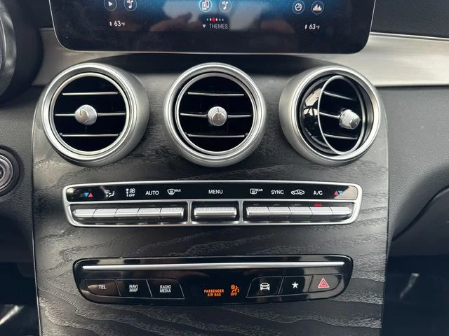 Used 2021  Mercedes-Benz GLC 300 image 37