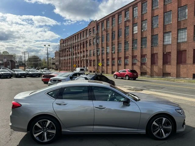 Used 2025 Silver Acura Technology Package image 4