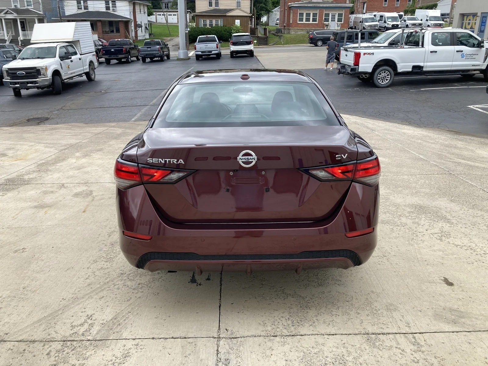 Used 2022 Rosewood Metallic Nissan SV image 11