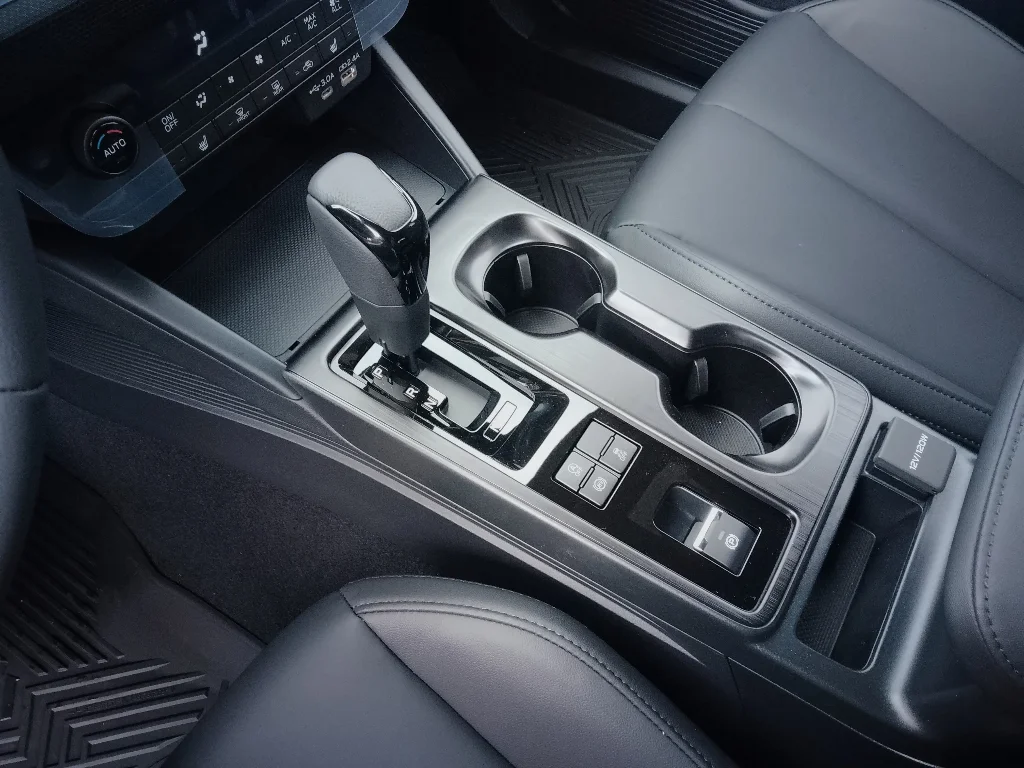 2026 Subaru Outback Premium - Photo 16