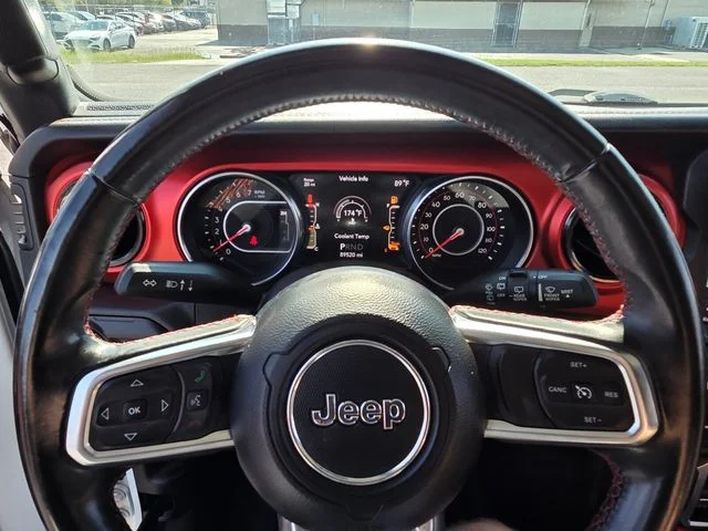 Used 2018 White Jeep Unlimited Rubicon image 29