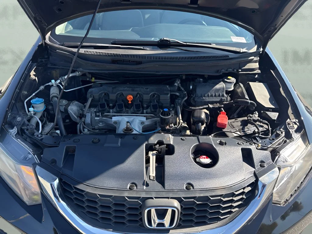 Used 2015  Honda LX image 22