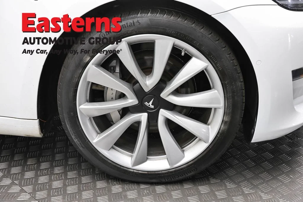 Used 2018 White Tesla Long Range image 25