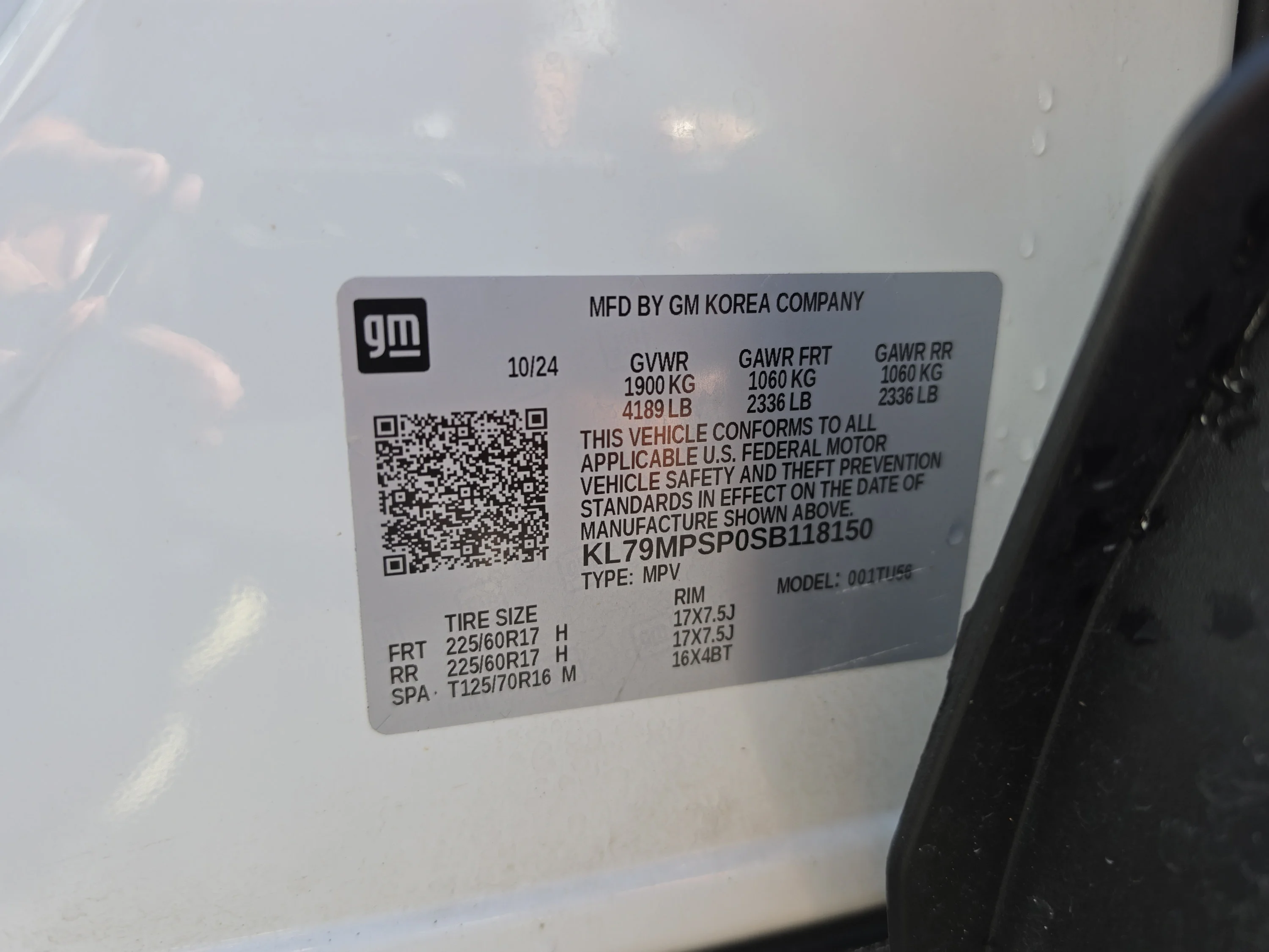 Used 2025 Summit White Chevrolet LT image 39