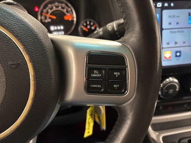 Used 2017 Black Jeep Latitude image 14