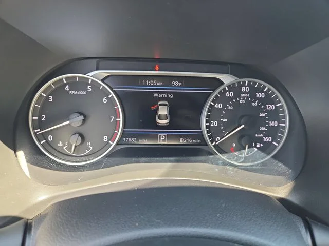 Certified Used 2023 Fresh Powder Nissan SV image 3