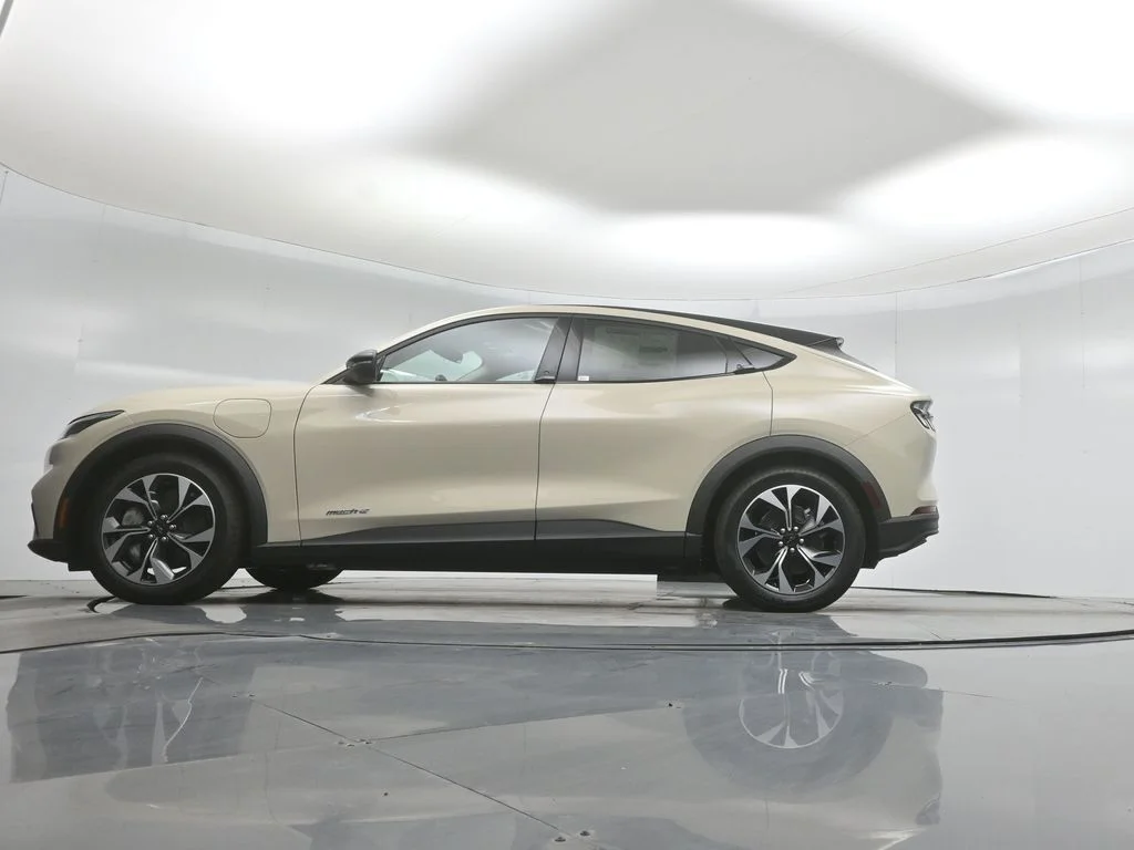 New 2026 Desert Sand Ford Select image 49