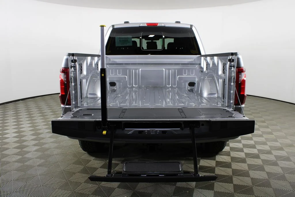 New 2026 Silver Ford XLT image 7