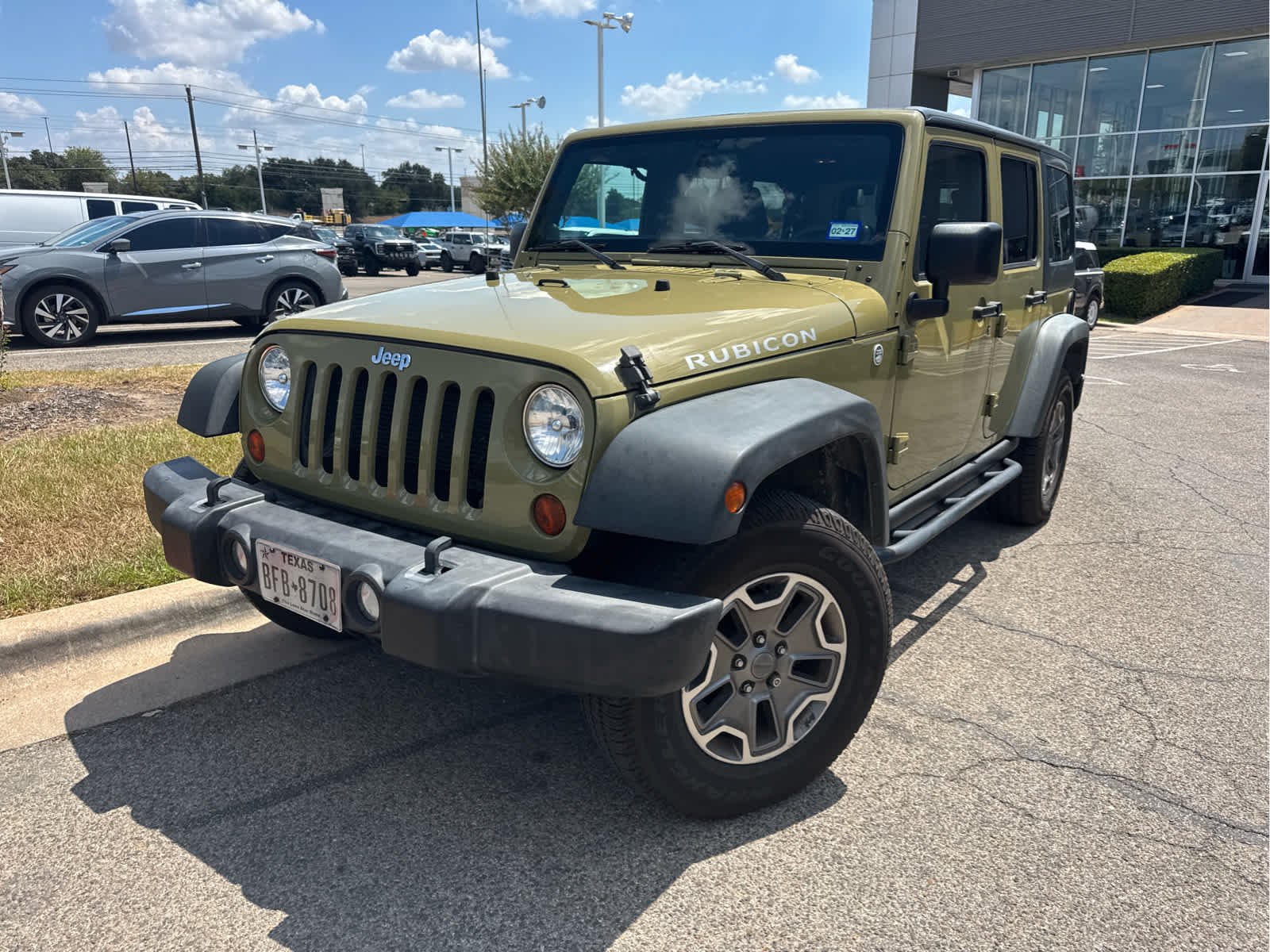 Used 2013 Commando Green Jeep Rubicon image 2