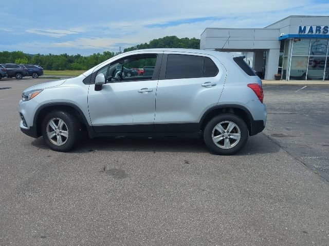Used 2022 Silver Ice Metallic Chevrolet LS image 10
