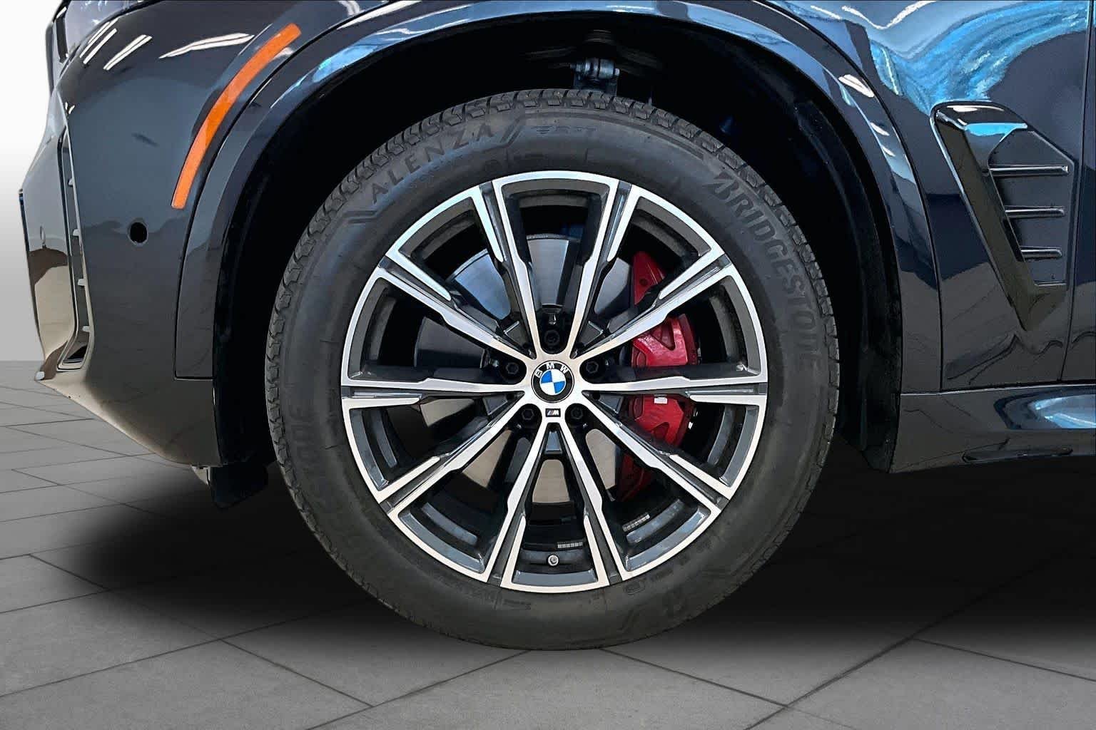 Used 2026 Carbon Black Metallic BMW xDrive40i image 10