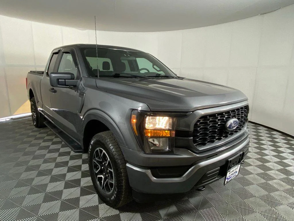 Used 2023 Gray Metallic Ford XL image 14