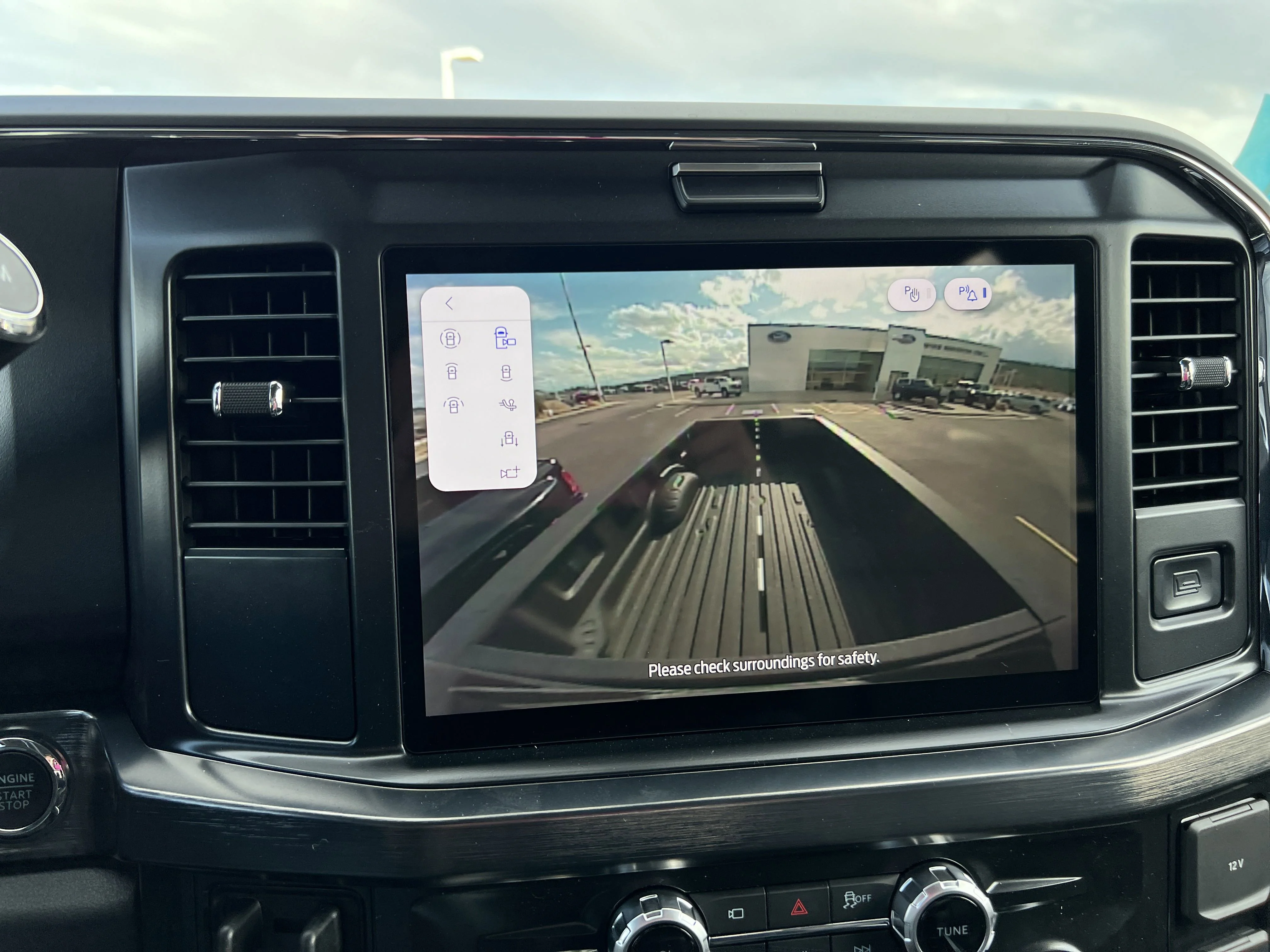 2025 Ford F-350 Super Duty Lariat - Photo 60