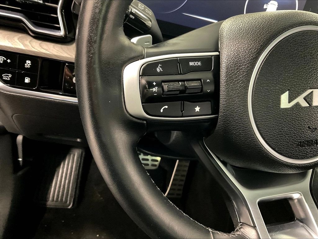 Used 2024 Gray Kia X-Line Prestige image 23