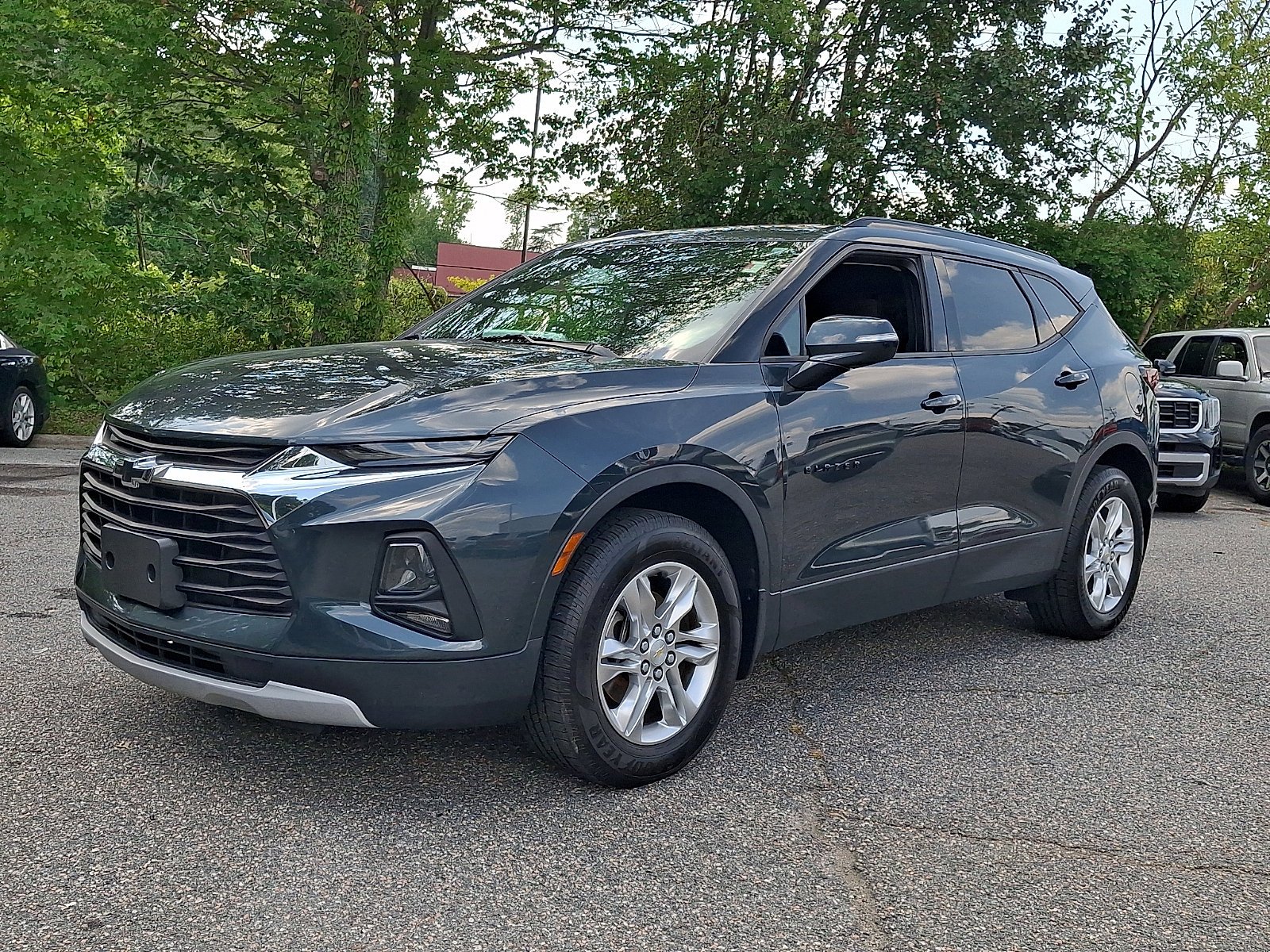 Used 2019 Graphite Metallic Chevrolet Base image 3