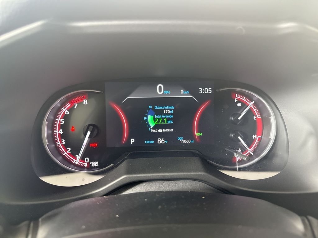 Used 2024 White Toyota XLE image 11