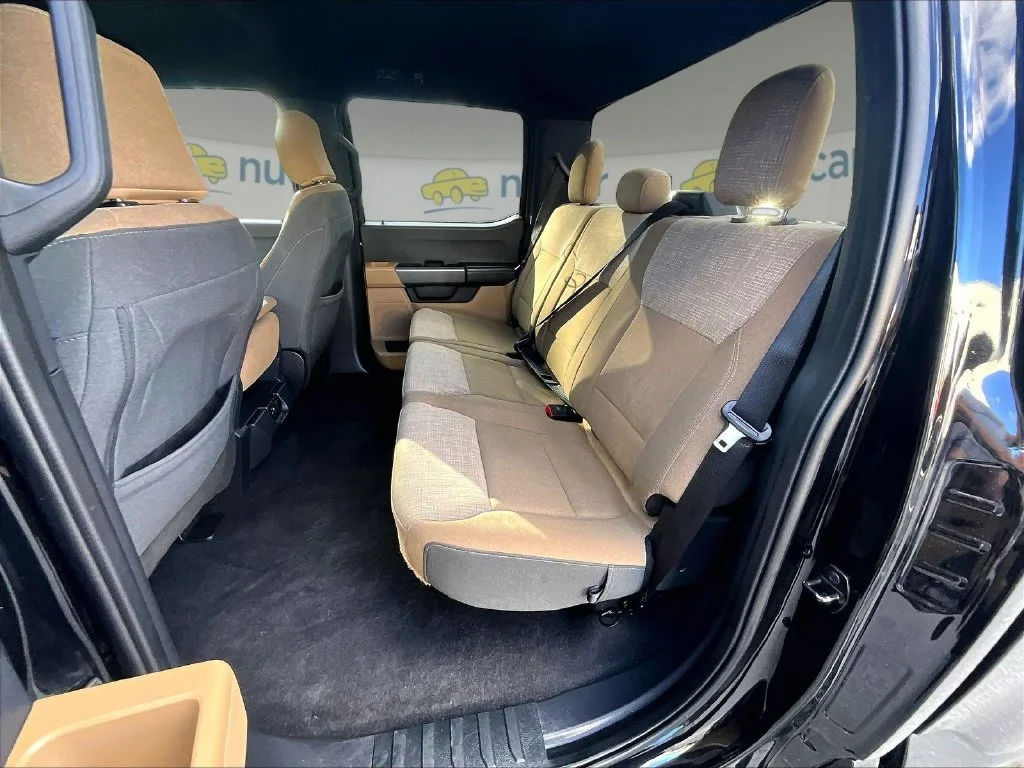 Used 2023 Black Metallic Ford XLT image 21