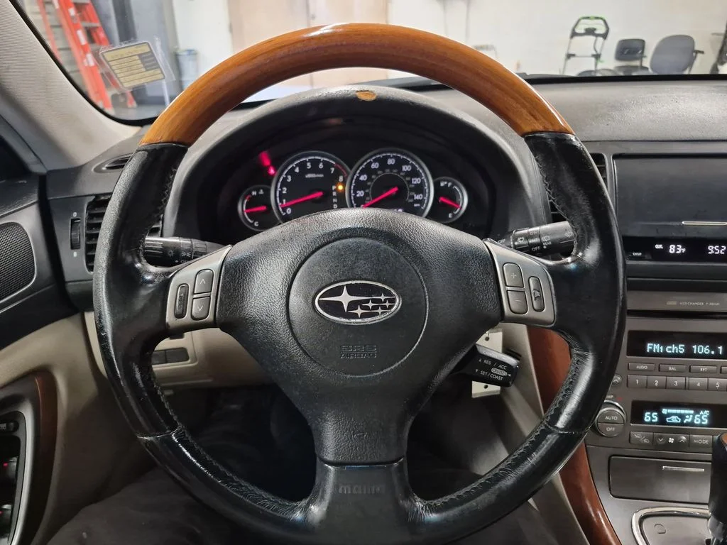 Used 2006 Green Subaru 3.0R image 26
