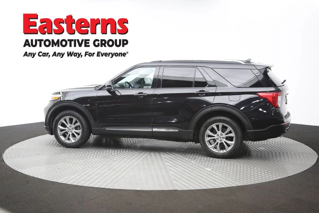 Used 2020 Black Ford Limited image 63
