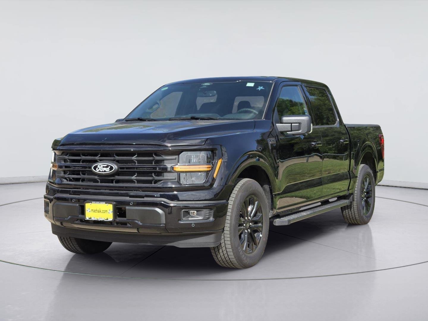 New 2026 Agate Black Metallic Ford XLT image 2