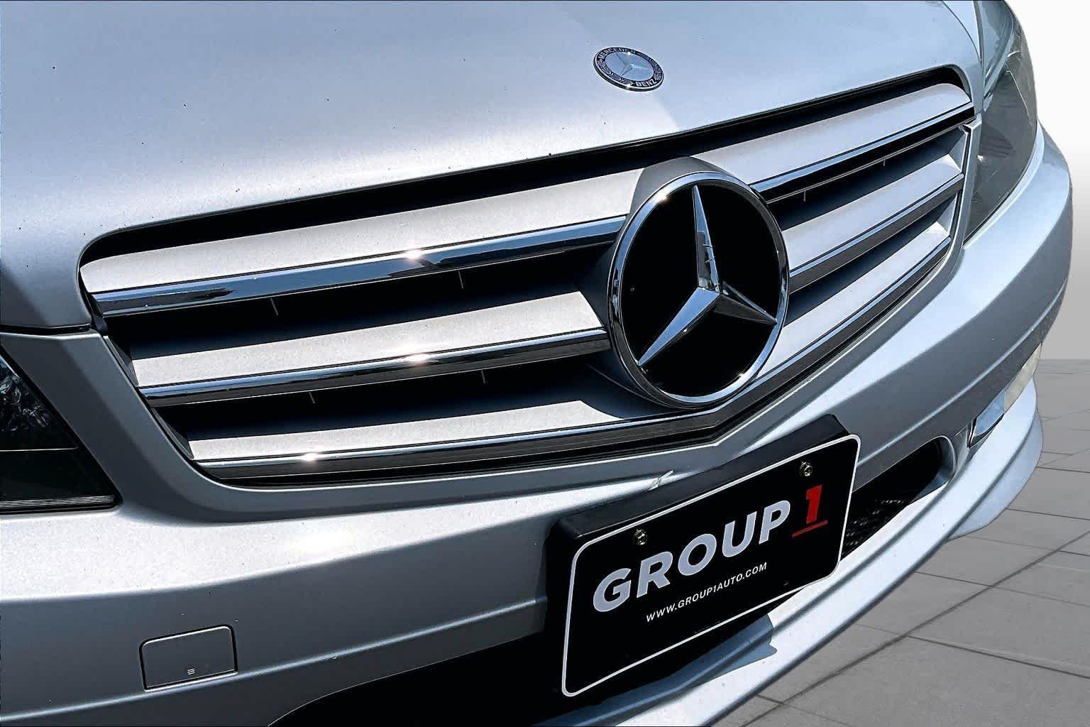 Used 2011 Iridium Silver Metallic Mercedes-Benz C 300 Sport image 29