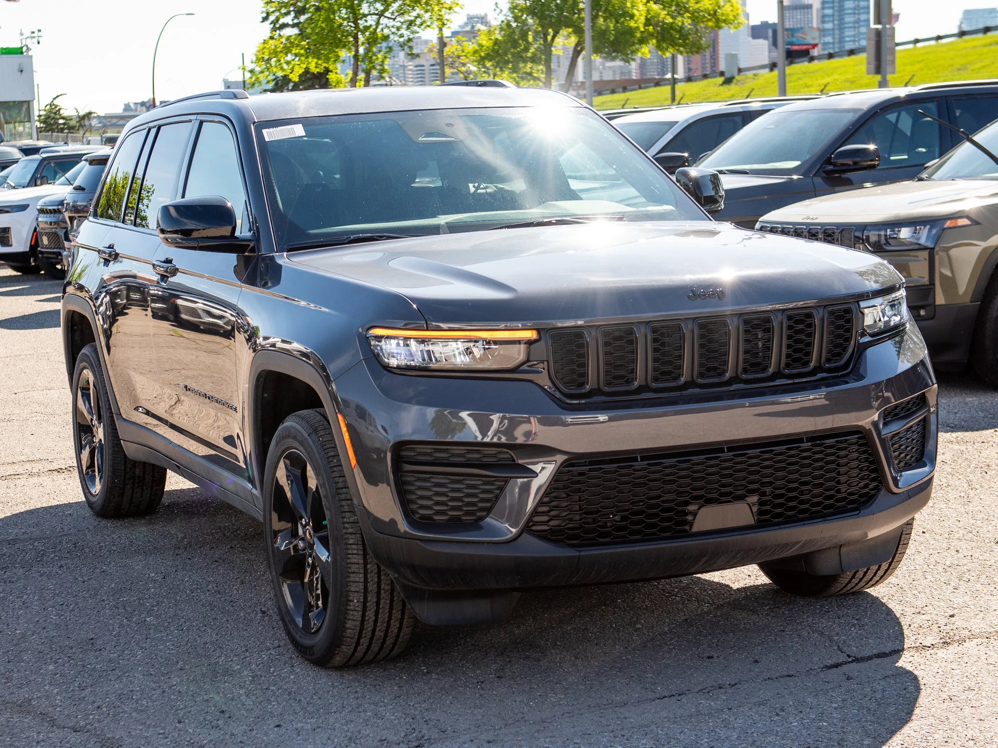 New 2025 Grey Jeep Altitude* image 6