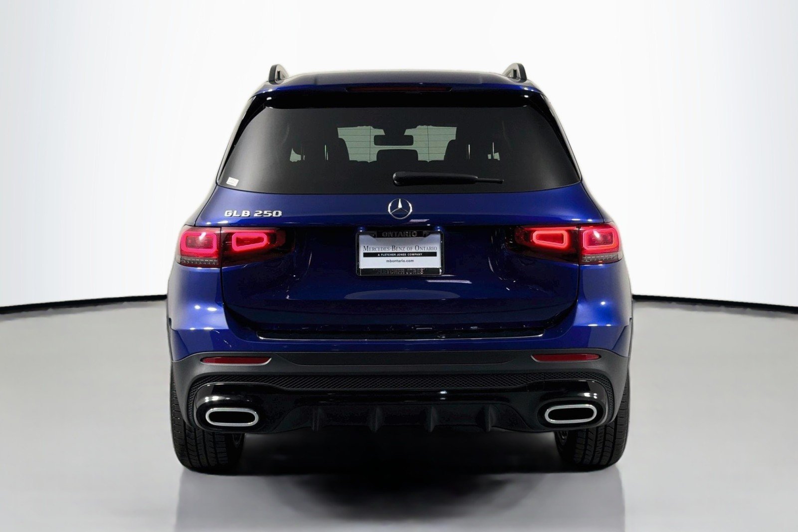 Used 2020 Galaxy Blue Metallic Mercedes-Benz 250 image 3